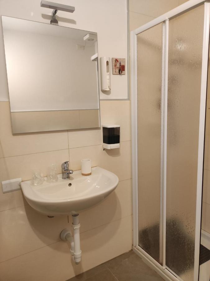 Residenza Lisy Hotel Verbania Exterior foto